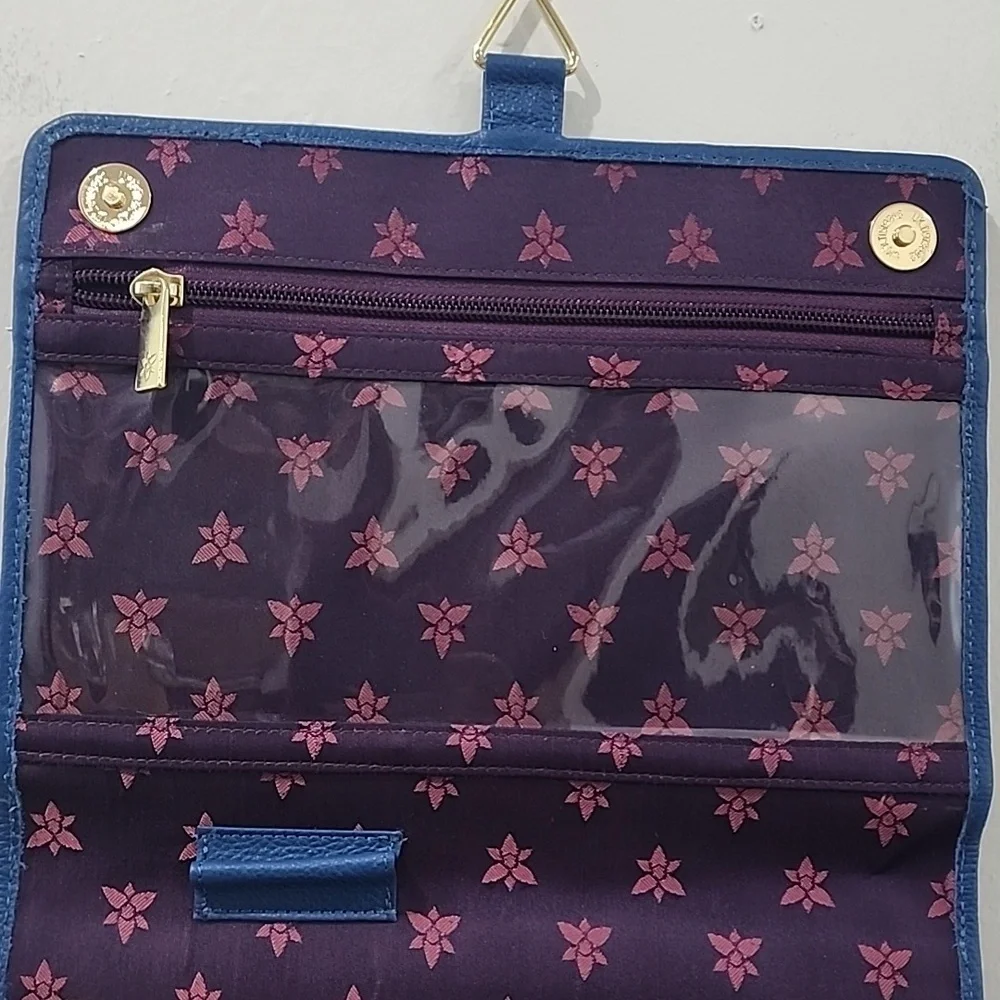 Anuschka new tags
